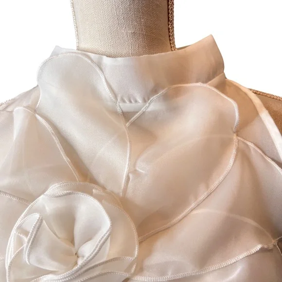 #A049 FT INC White Organza Ruffle HI -LO top with Rosette Detail - XL - Picture 5 of 10
